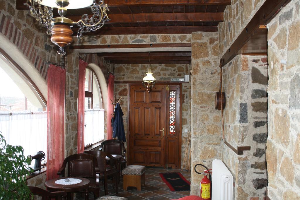 Guesthouse To Spiti Τou Gakou Nestorion エクステリア 写真