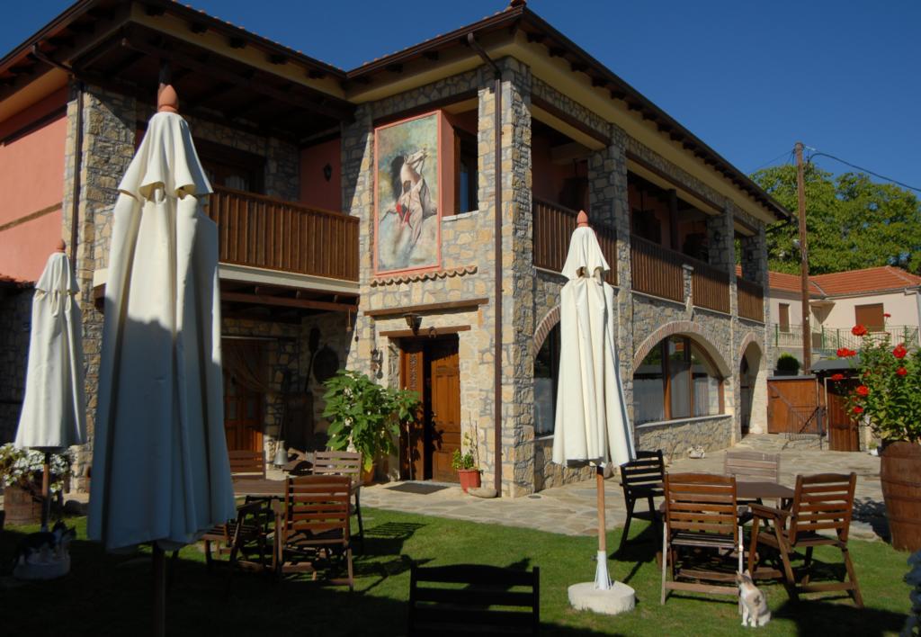 Guesthouse To Spiti Τou Gakou Nestorion エクステリア 写真