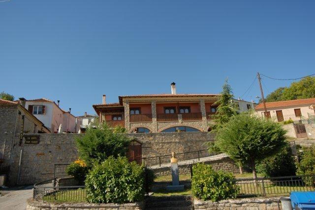 Guesthouse To Spiti Τou Gakou Nestorion エクステリア 写真